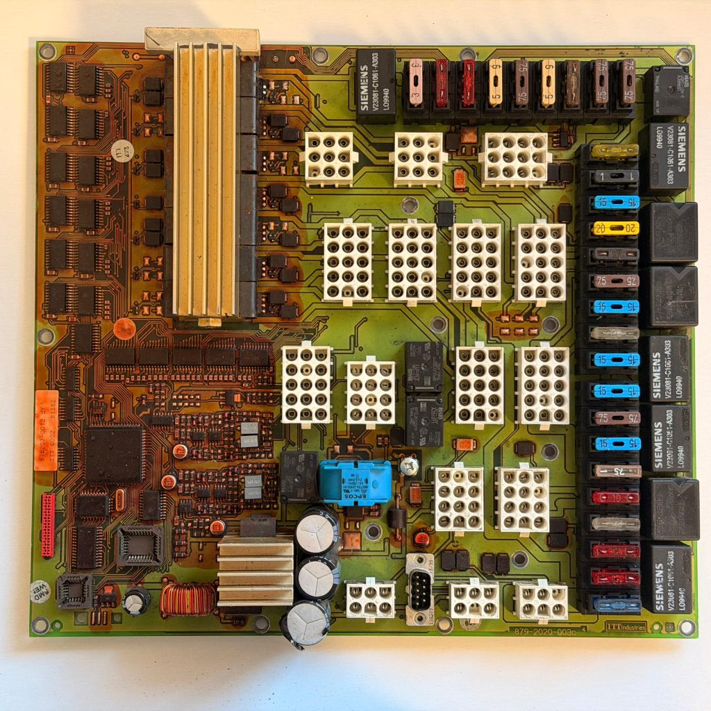 płyta główna Volvo 879-2020-003C elektronika sterująca ładowarki Volvo L30B L35B L40B L45B